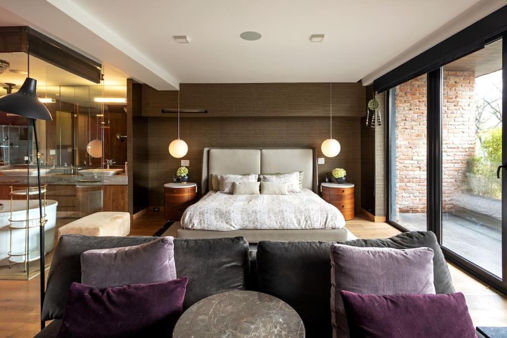Apartamento Luxurious Penthouse Oasis